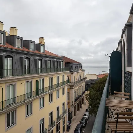 Living Chiado Lisboa